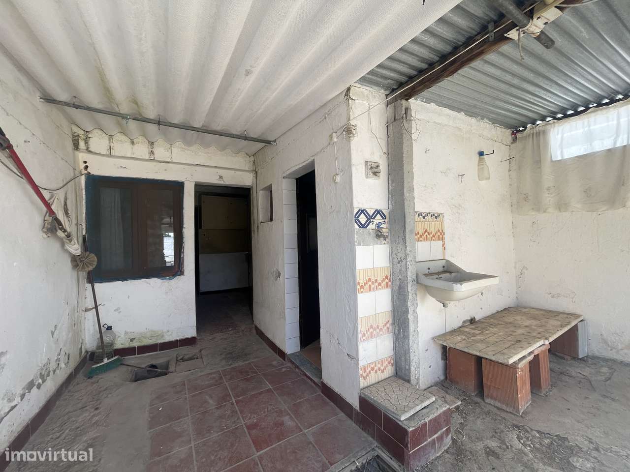 Moradia T2 na Vila com quintal-17