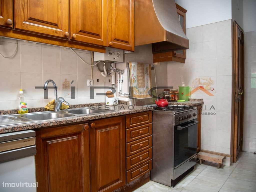 T2 em Benfica com Terraço Privado (15m²), Garagem e Elevador - Junt... - Grande imagem: 3/15