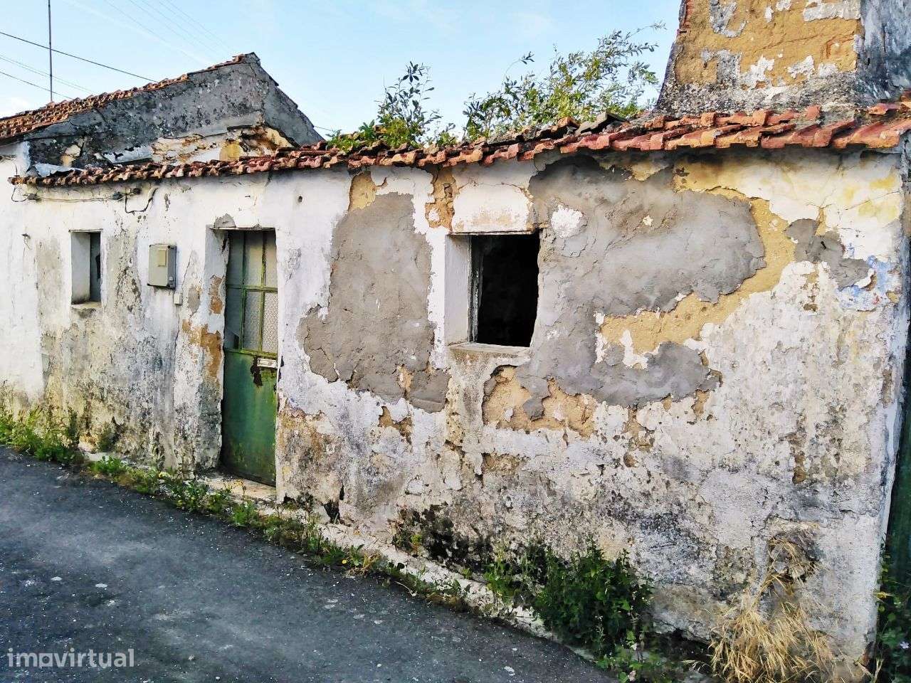 Moradia para reconstrução em Tremês - Grande imagem: 4/6