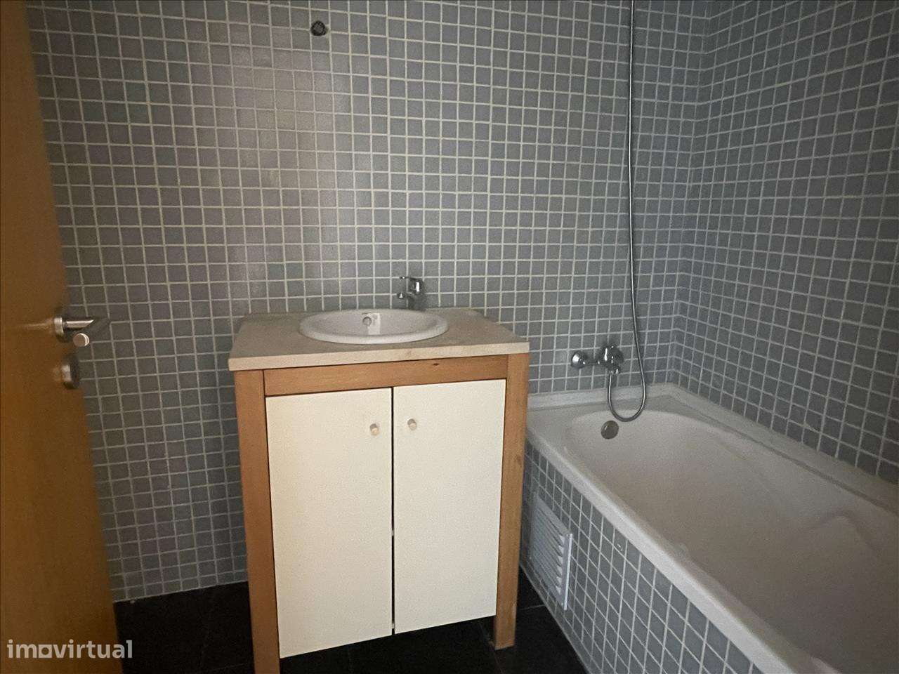 Apartamento em Maia, Moreira-17