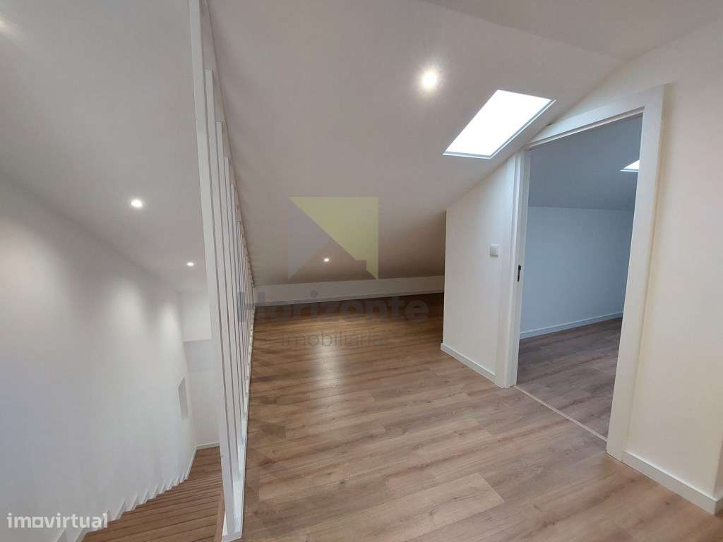 T4 Duplex Totalmente Recuperado no Centro Histórico de Portalegre-25