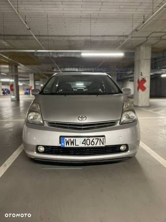 Toyota Prius 1.5 VVT-i Prestige - 2