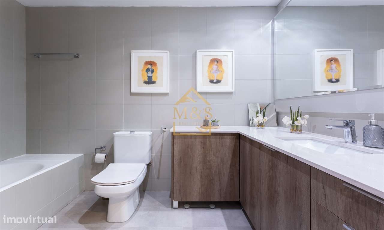 Apartamento T4, Varanda, a 600Mts da Praia, Metro - Matosinhos Sul-20