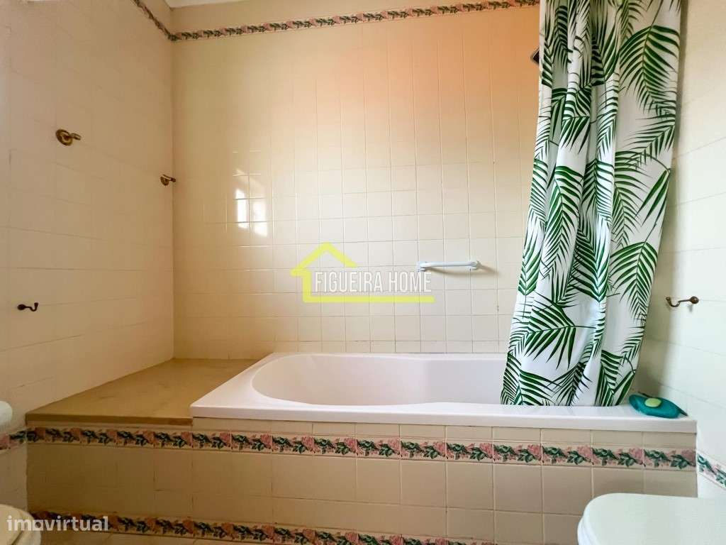 Andar de moradia com 4 quartos, garagem e anexo-19