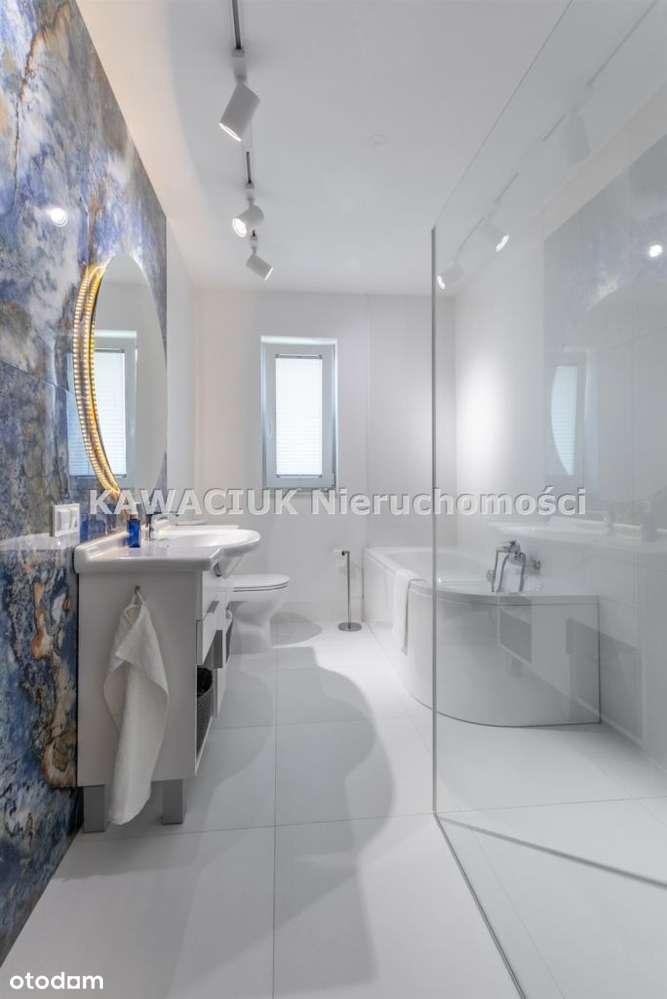 Przepiękny Dom Z Ogródkiem W Dobrej Lokalizacji-6