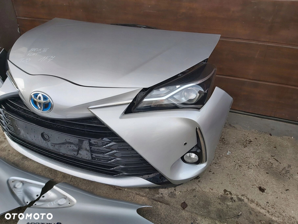 Toyota Yaris III LIFT pas przedni zderzak maska błotnik kompletny przód 1,5 - 2