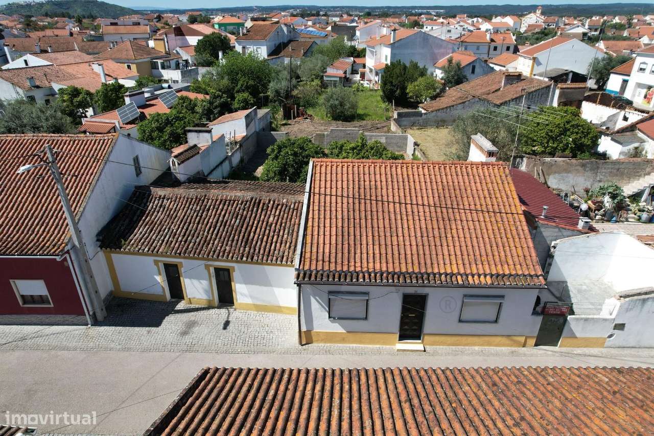 3 Propriedades com 410m2 de área total, com 2 Moradias e 1 garagem ind - Grande imagem: 5/46