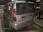 Carro MOT: 223 A9 000 CXVEL: FGP FIAT DOBLO 2007 1.3 JTD 84CV 5P CINZA DIESEL - 4