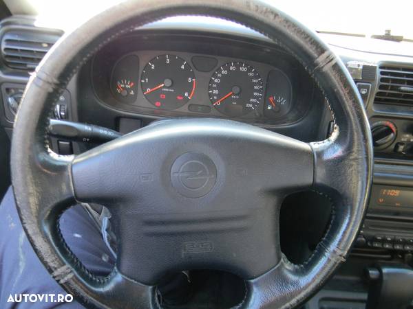 Dezmembrari  Opel FRONTERA B  1998  > 0000 2.2 DTI (6B_ZC, 6B_VF, 6B_ - 18