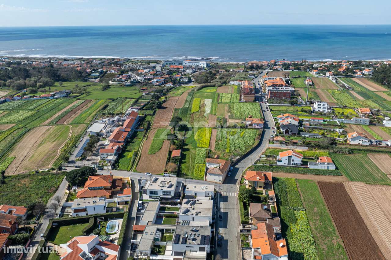 Terreno a 1km da Praia de Valadares - Grande imagem: 5/21