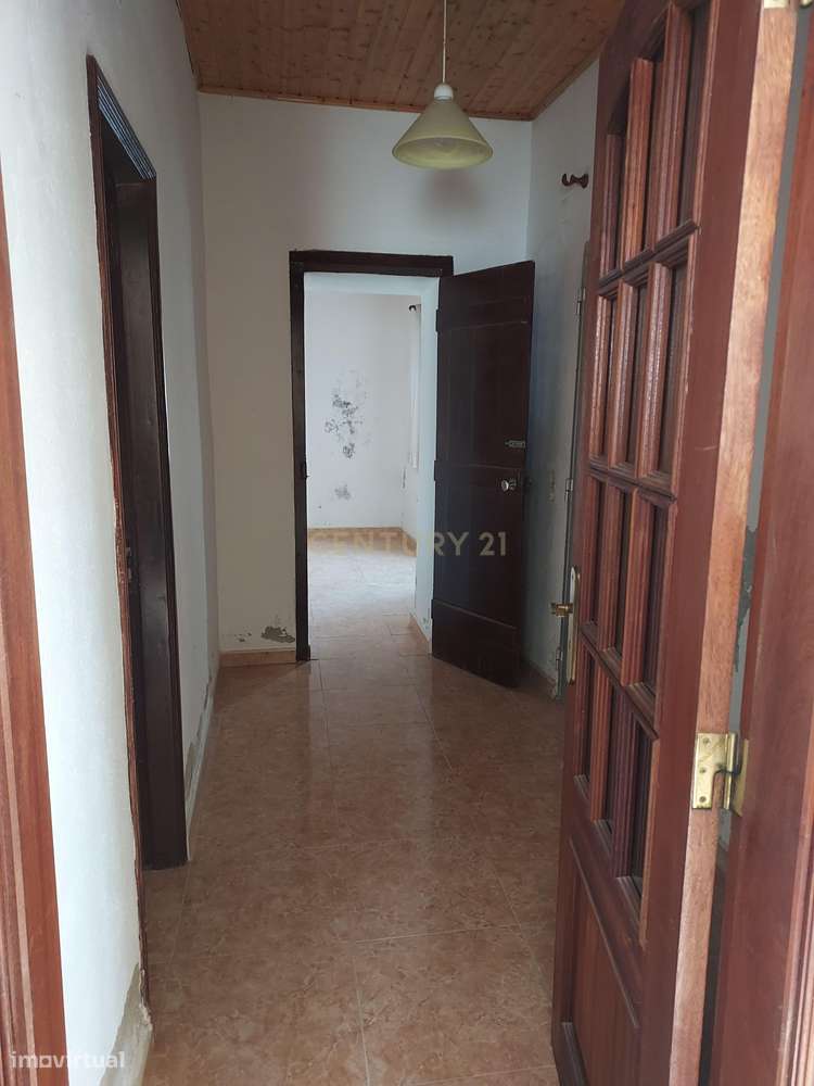 Moradia com amplo terreno a apenas 10 minutos de Lisboa - Grande imagem: 4/12