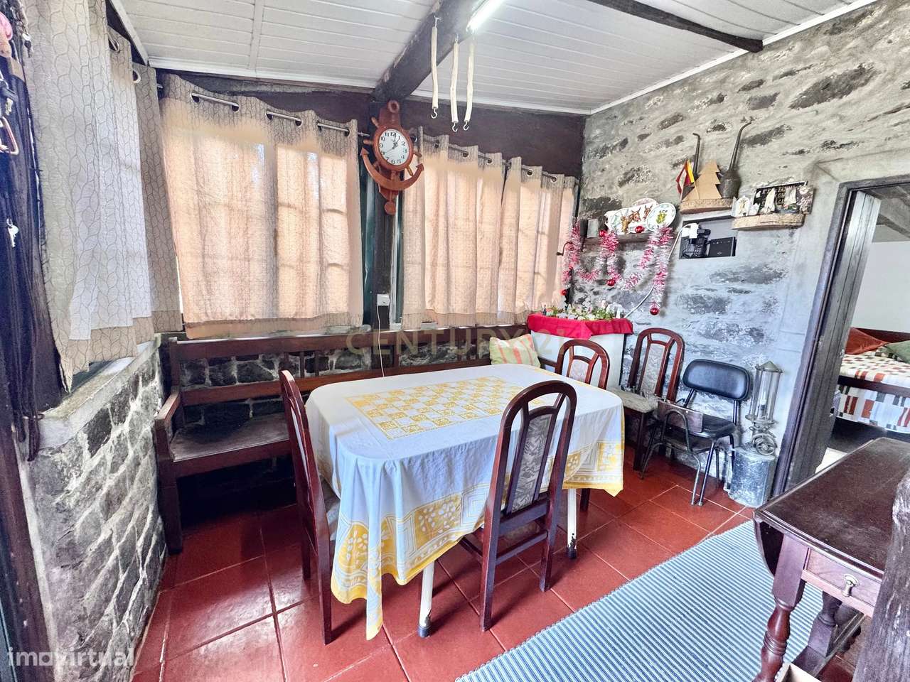 Casa Rústica com Vista Mar e Potencial Turístico em Porto Moniz - Grande imagem: 4/15