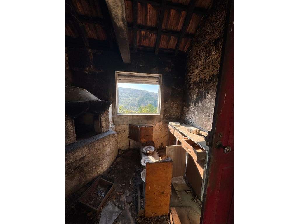 Quinta com Potencial em Marco de Canaveses-8