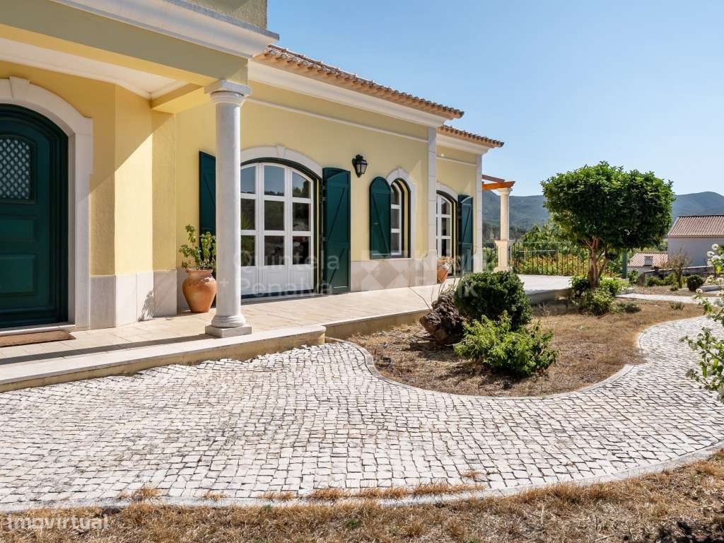 Moradia T4 com jardim e piscina interior no Parque Natural da Arrábida - Grande imagem: 4/40