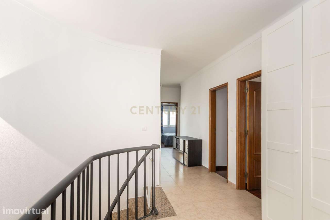 Espetacular Moradia com Vista Campestre em Localização Privilegiada-29