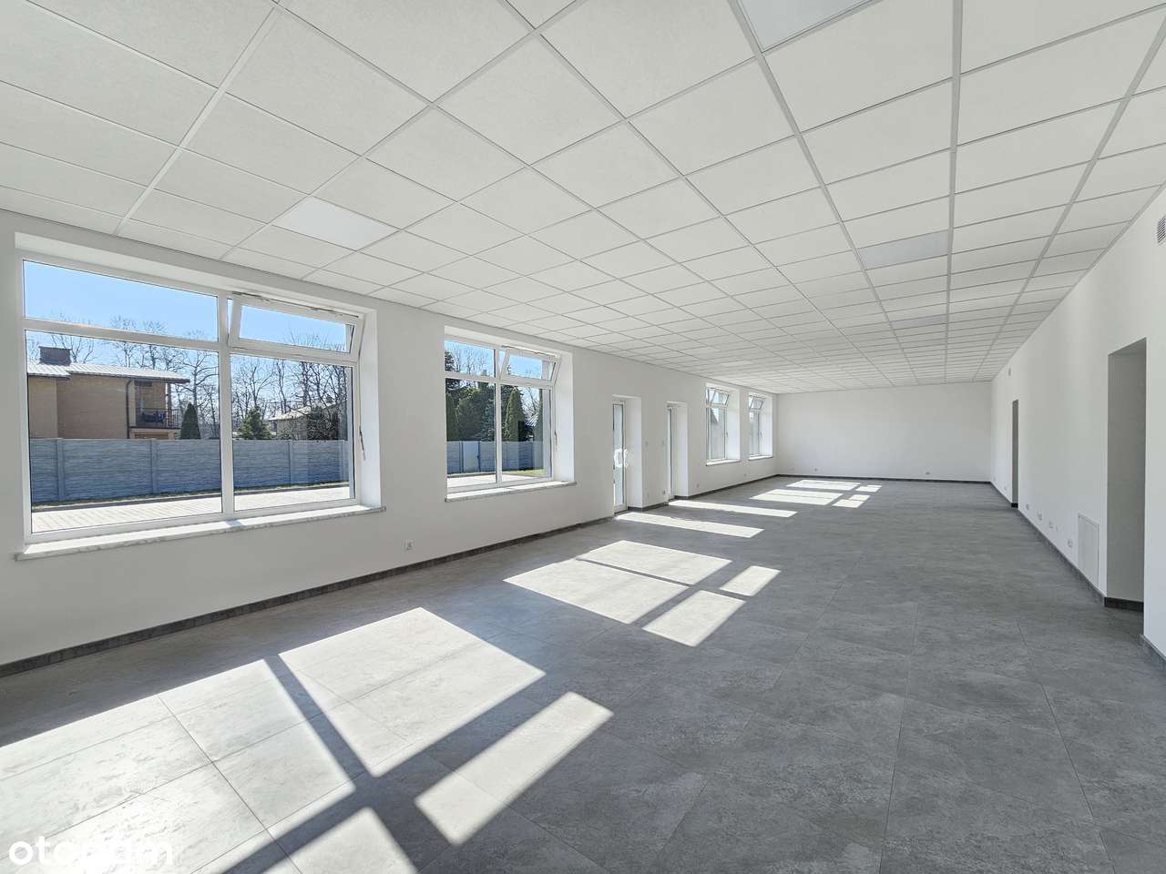 Lokale użytkowe 75-200 m2