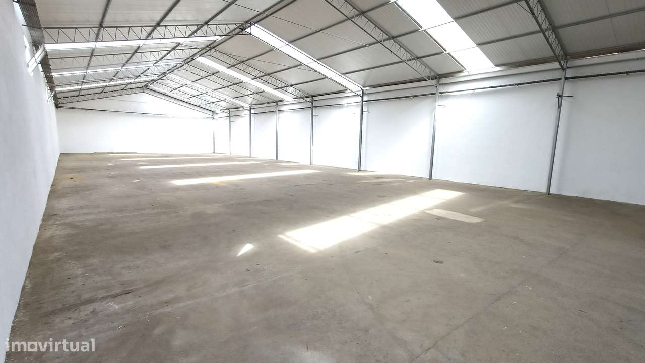 Armazém com 500m2 para arrendamento no Montijo - Grande imagem: 4/17