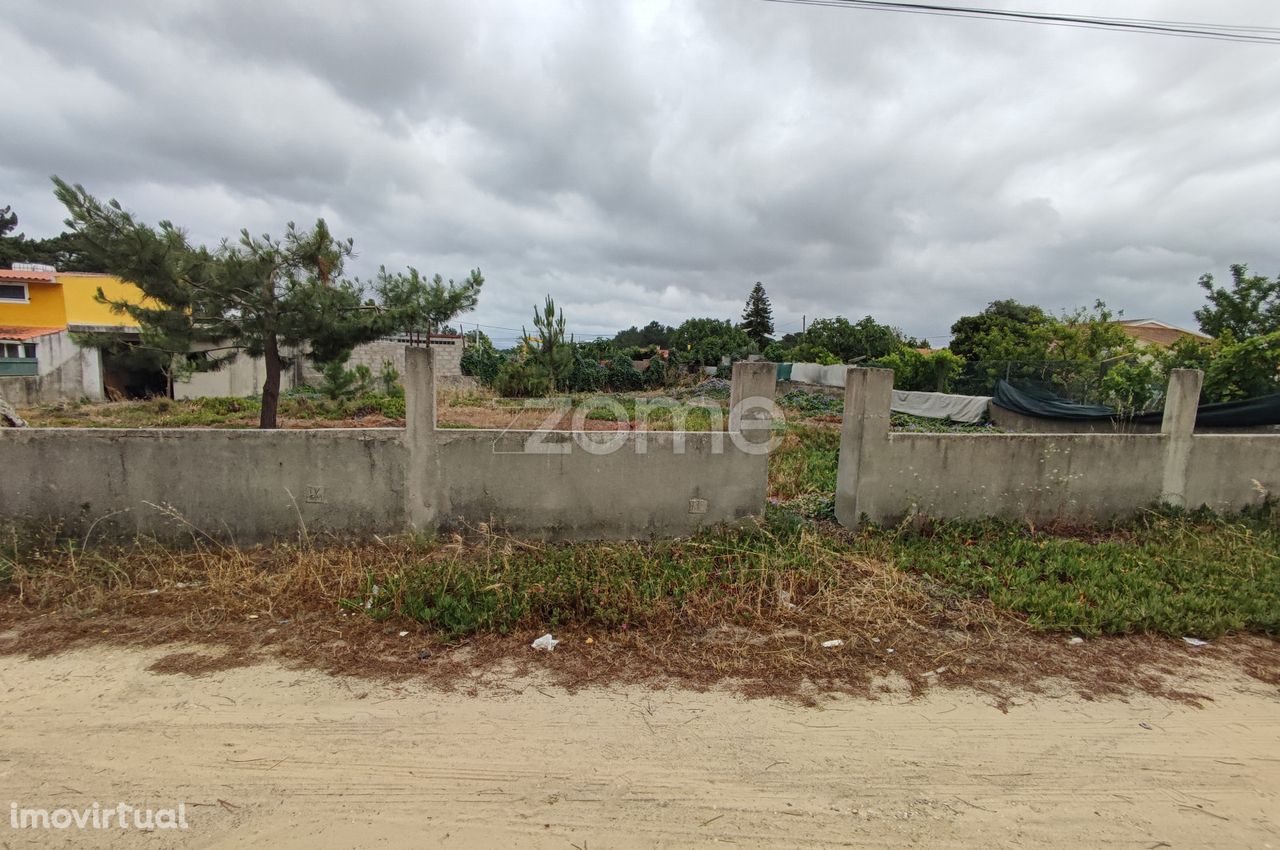 Terreno em Fernão Ferro - 352m2