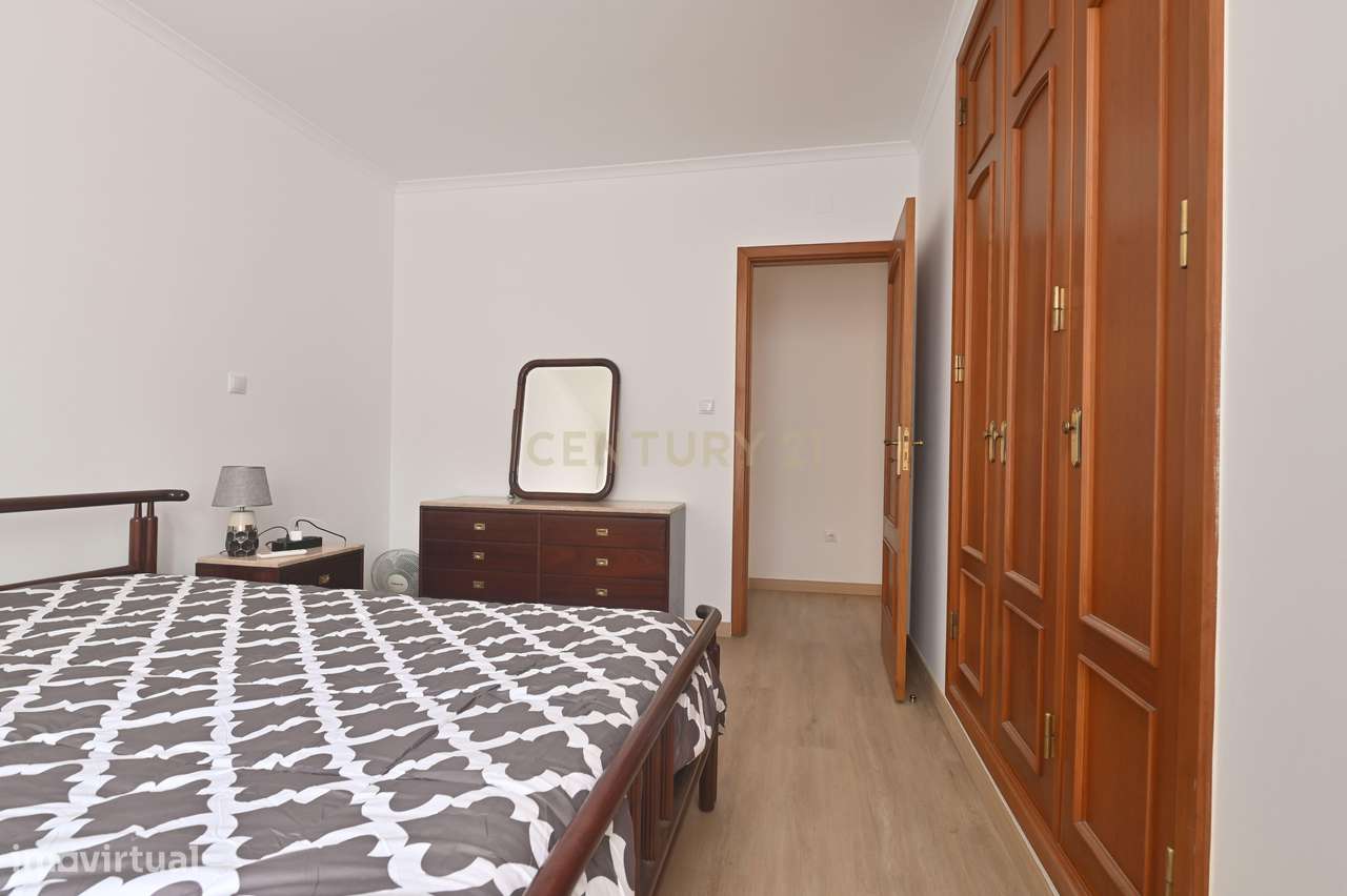 Apartamento T2 em Milharado, com terraço e parquemento-12