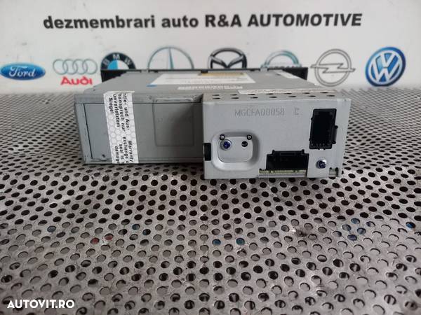 Magazie Cd Audi Q7 4L An 2006-2007-2008-2009-2010-2011-2012-2013-2014-2015 Cod 4L0035110 - Dezmembrari Arad - 7