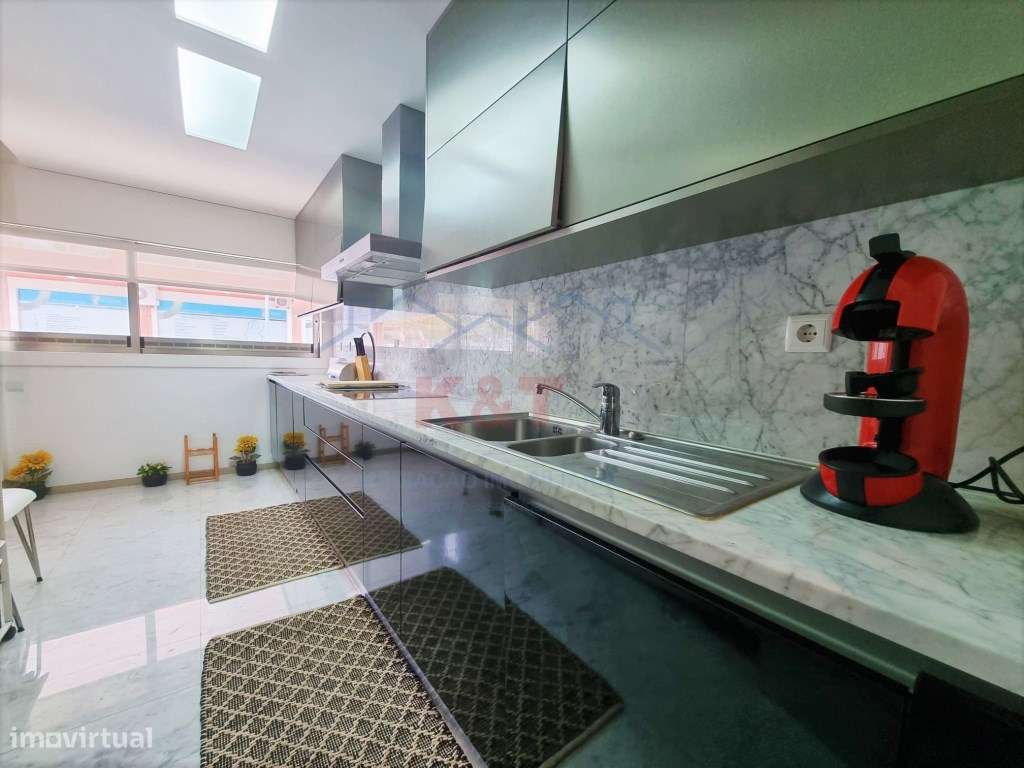 T2 de Luxo na Praia da Rocha com Jacuzzi e garagem-10