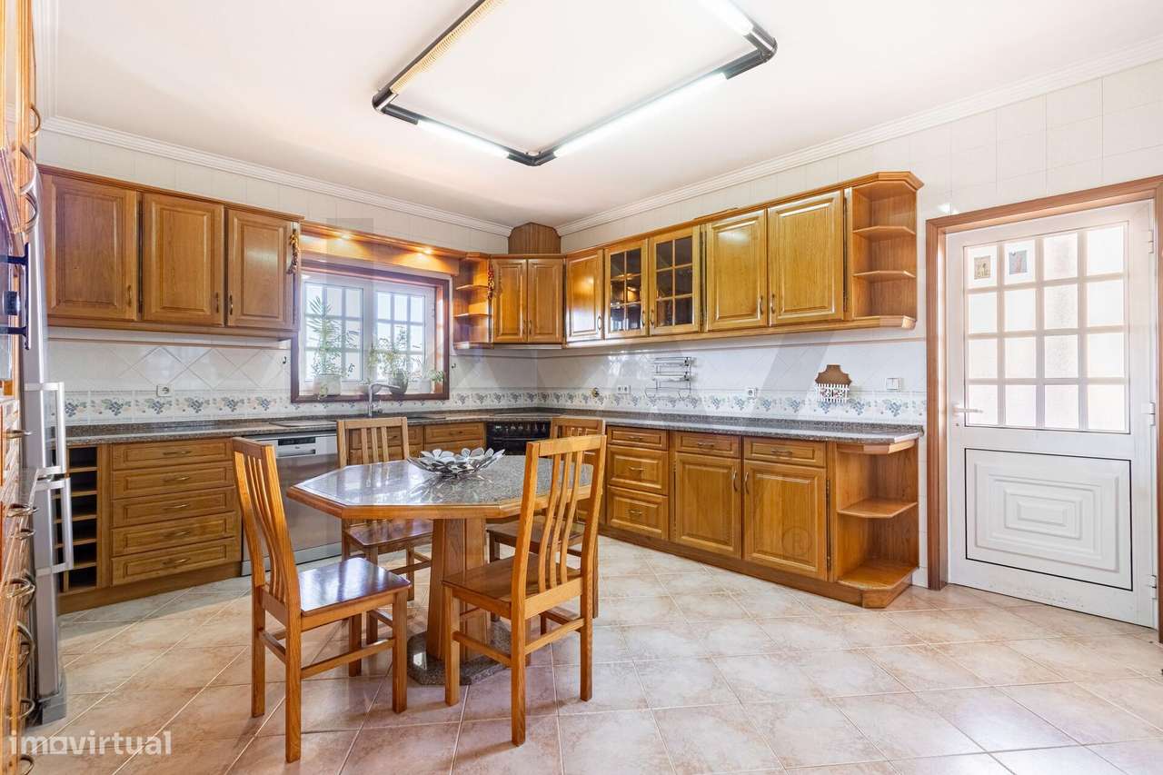 Moradia Térrea T3 com Cave | Zona Alta, Tranquila e Central - Grande imagem: 4/47