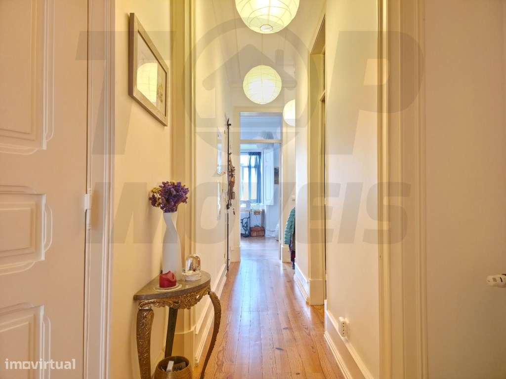 Apartamento T3 + 1 Remodelado 129-m2 - Bairro das Colónias - 740.000€-8