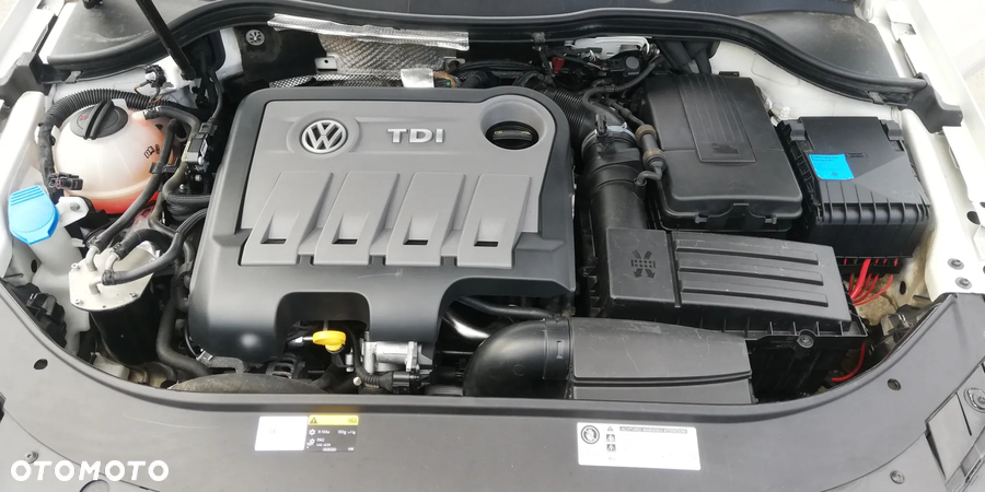 Volkswagen Passat 2.0 TDI 4Mot DSG - 24