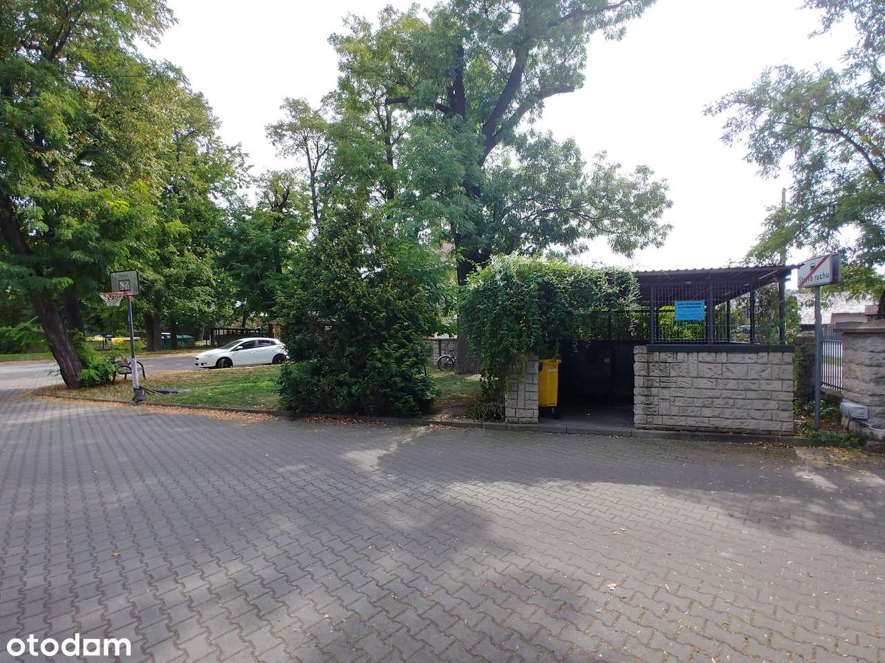 Mieszkanie 2 pokoje , teren zamknięty , atrakcyjna cena-19