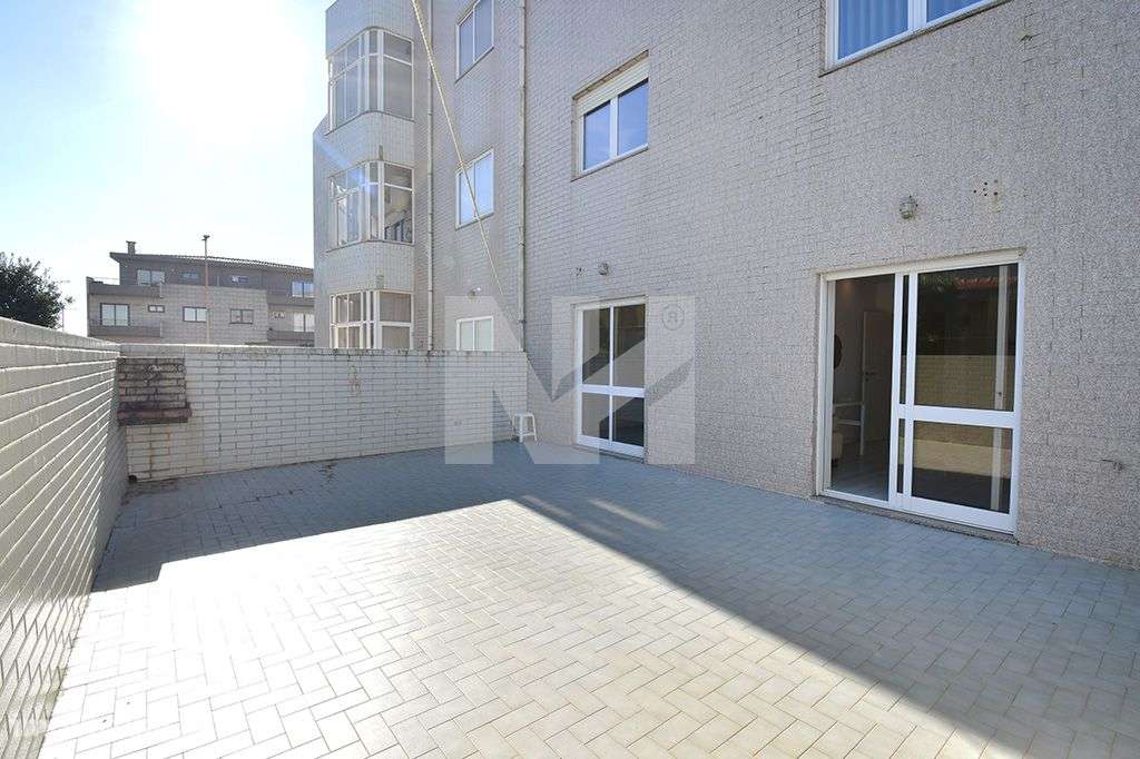 Apartamento T3 | 1ª Linha de Mar | Árvore-29