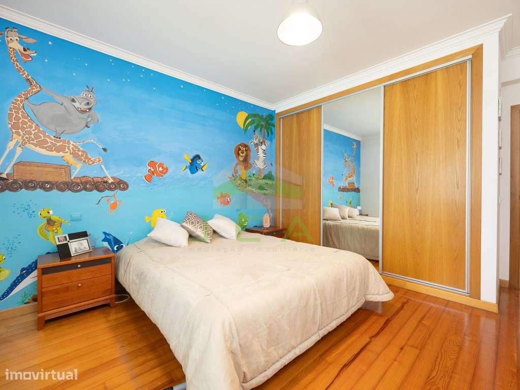 Moradia V4 com piscina e terreno a 15min de Leiria-23