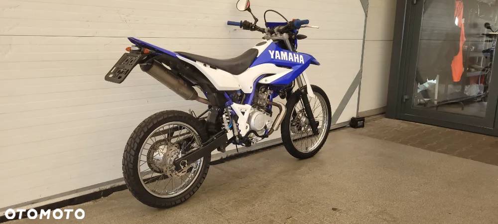 Yamaha WR - 19