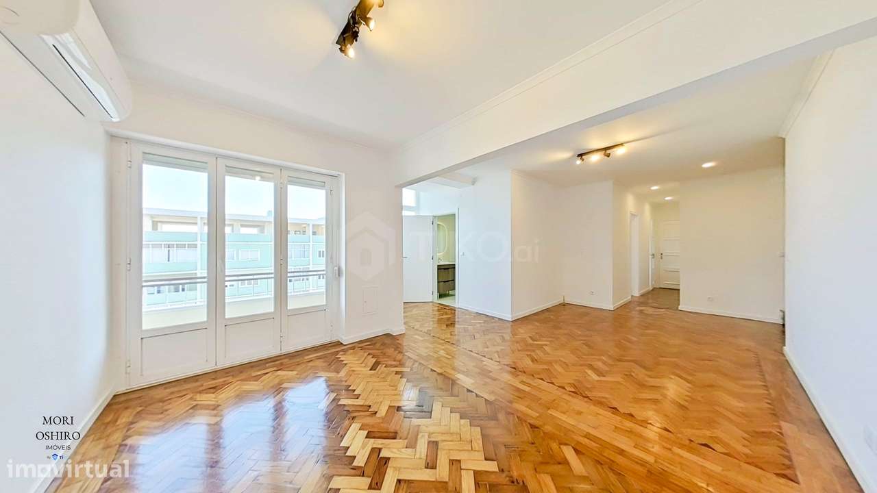 APARTAMENTO 5 ASSOALHADAS | VARANDA EM “L” PANORÂMICA | VISTA LISBOA E-1