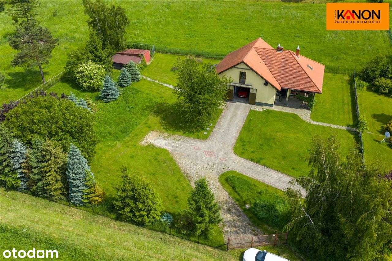 Dom, 301,20 m², Kozy-5