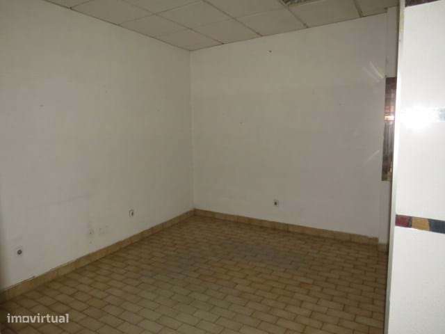 Loja em Centro Comercial - Alto do Seixalinho - Barreiro-5