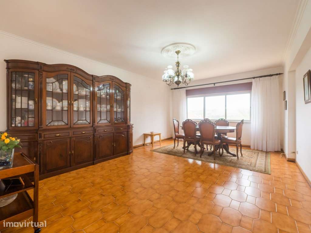 T3 COM GARAGEM PARA 2 CARROS, MASSAMÁ - Grande imagem: 4/44