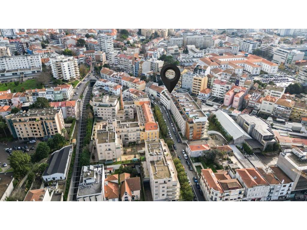 T2 PREMIUM À ROTUNDA DA BOAVISTA-47