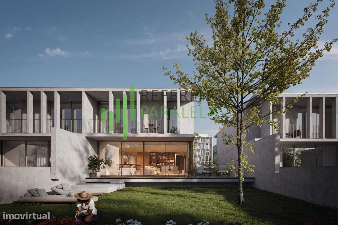Moradia T3 com jardim em Arcozelo-7