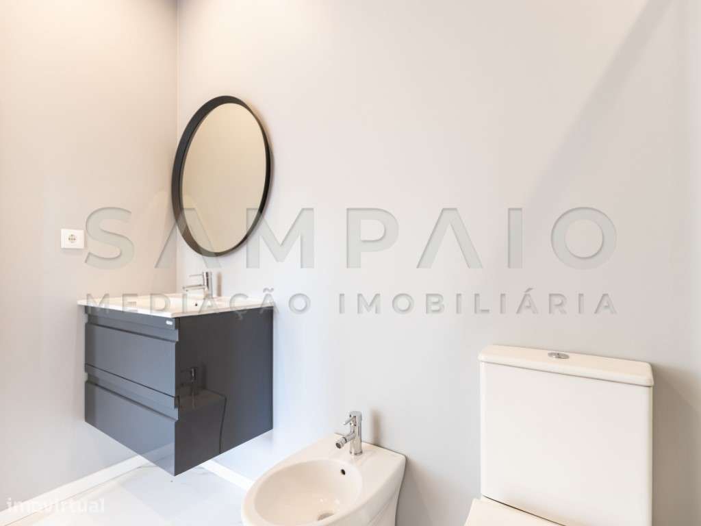 Moradia T2 - Oliveira do Douro - C/ Terraço - Renovada - Grande imagem: 5/5