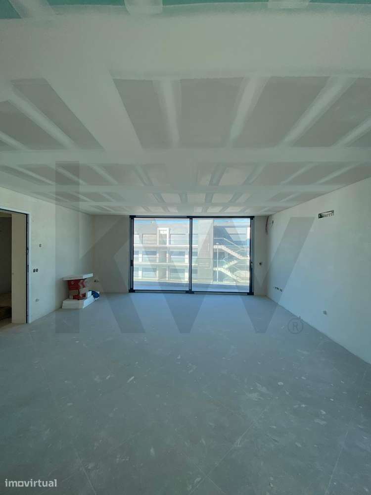 Pederneira | Nazaré :: Apartamento T2 com Piscina no Rooftop e vistas - Grande imagem: 5/39