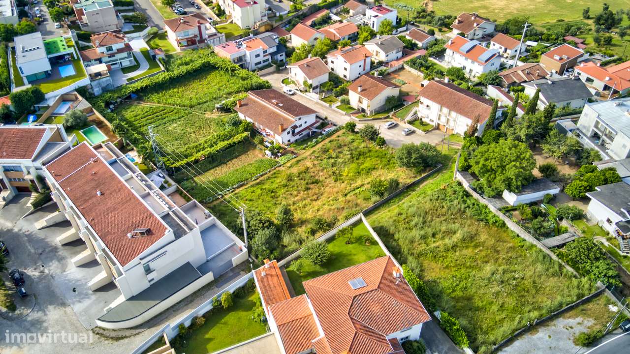 Terreno à venda em Braga - Nogueira-13