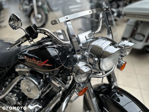 Harley-Davidson Touring Road King - 38