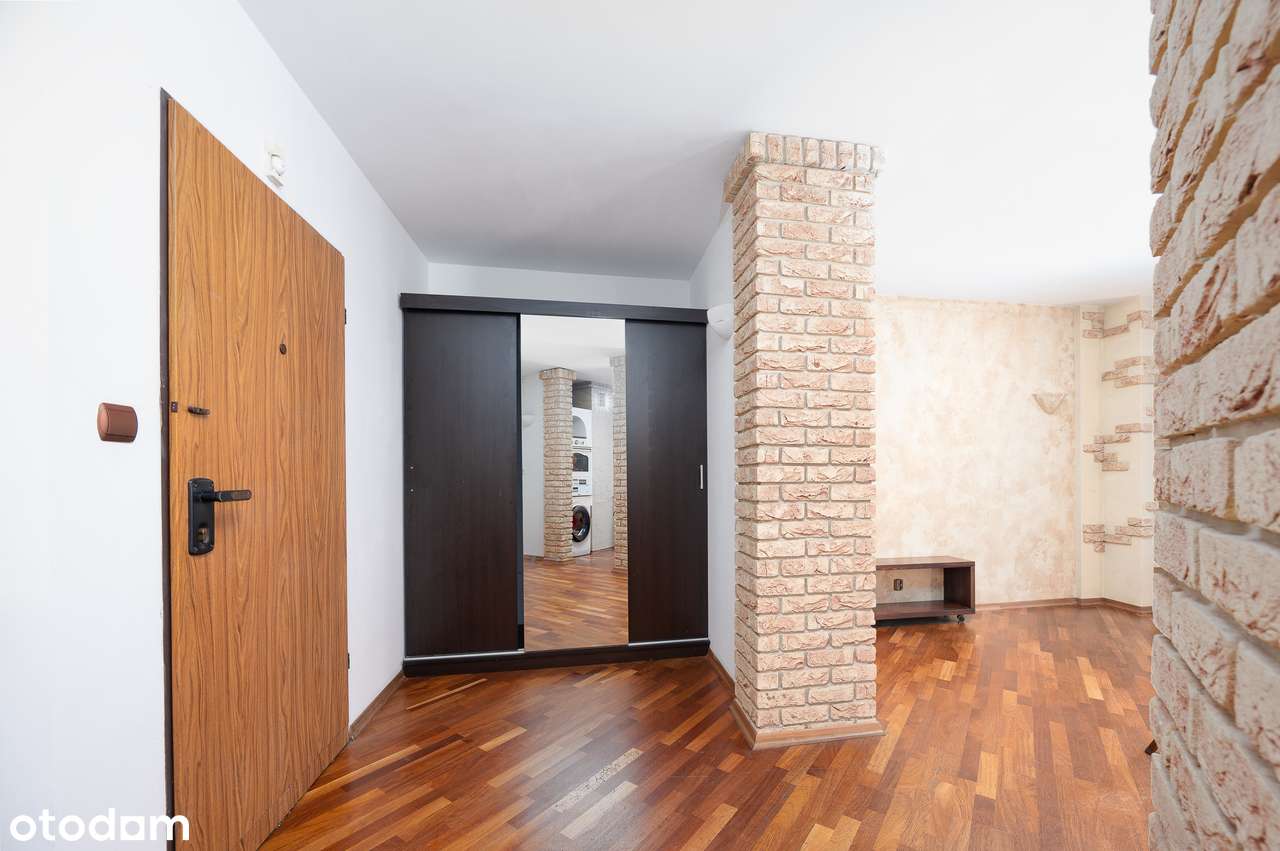 Przestronne mieszkanie przy ul. Reduta | Do własnej aranżacji-11