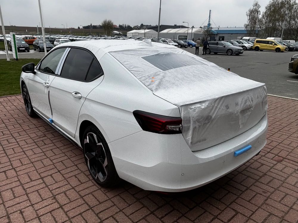 SKODA SUPERB Superb Sportline 2.0 TDI 193 KM 7-biegowa DSG 4x4