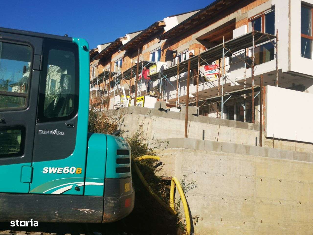 Apartamente in Case insiruite de 5 camere cu gradina si loc de parcare-12