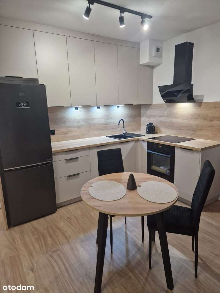 Mieszkanie 2-pokojowe z Klimatyzacją + Parking - Pełny obrazek: 2/6