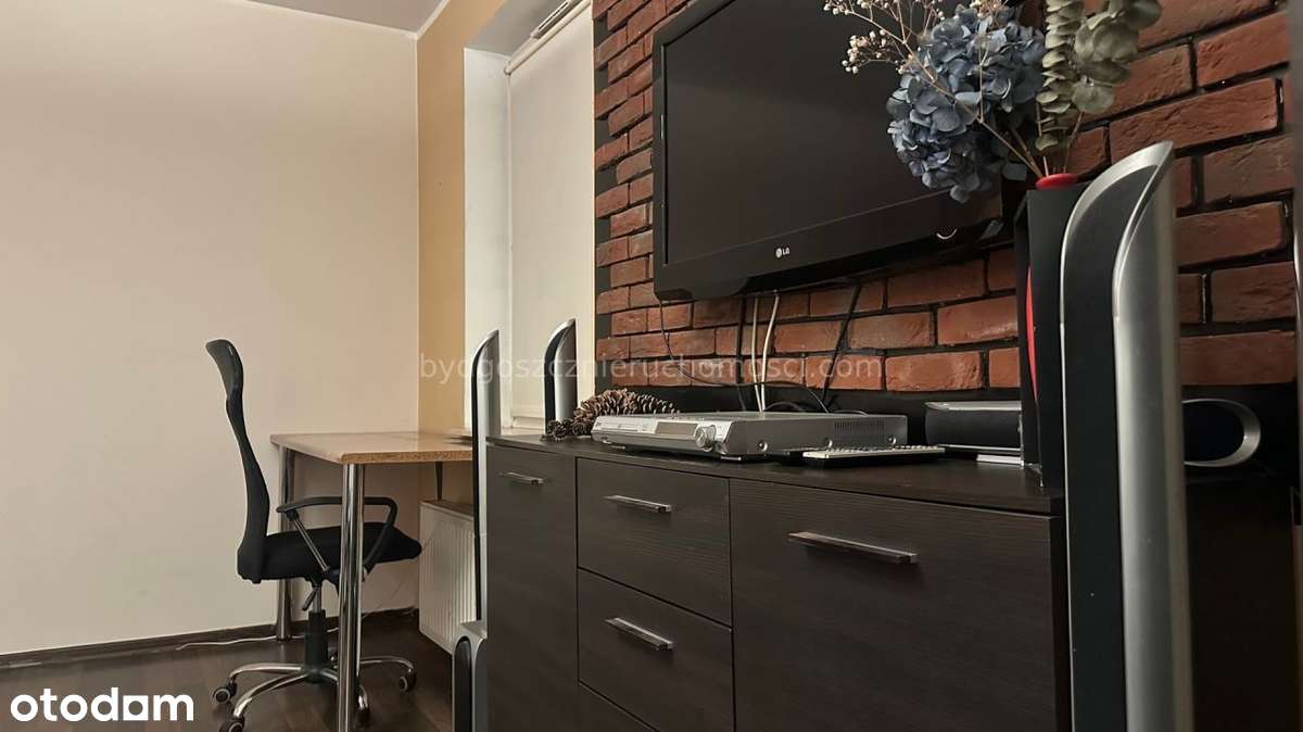 Przestronne M2  z widokiem na panoramę miasta.-4