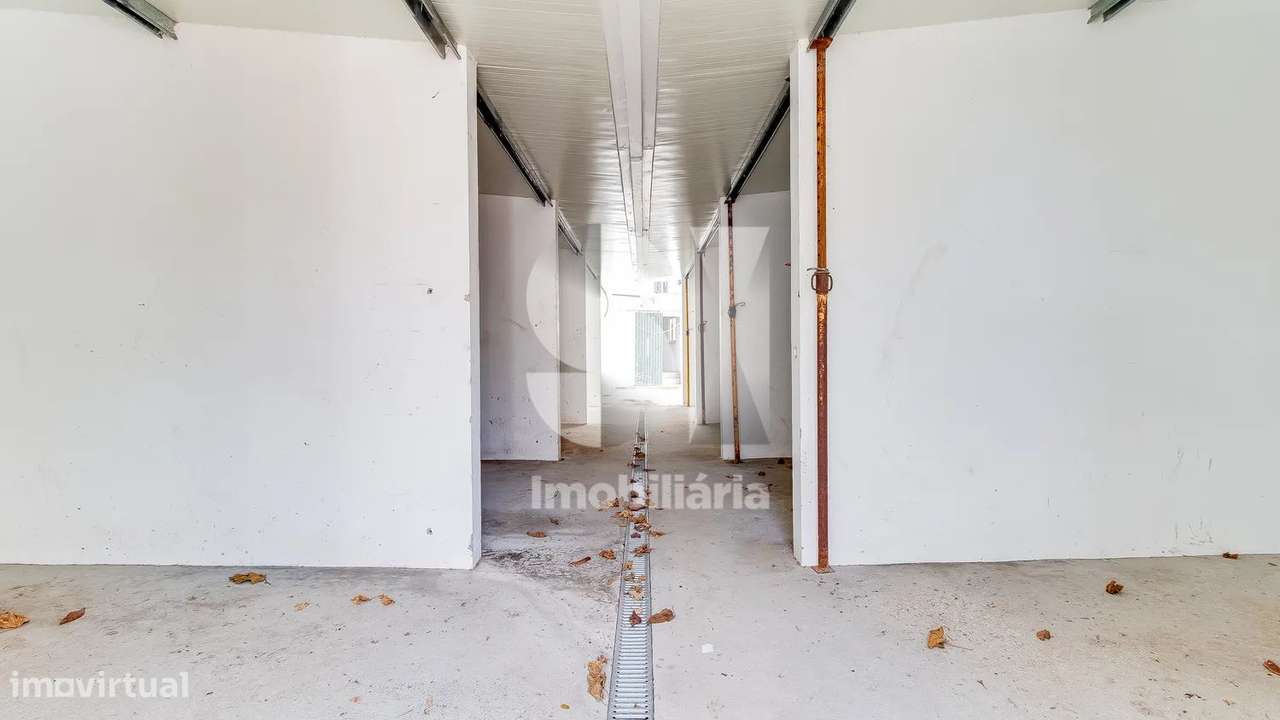 Moradia T5 | boxes para cavalos | Golegã-18