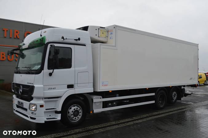 Mercedes-Benz ACTROS 2541 CHŁODNIA HAKOWA+WINDA CHOWANA POD SPÓD - 3