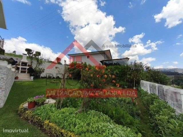 Moradia Bi-Familiar T3+T2 São Tiago Carreira STS-10